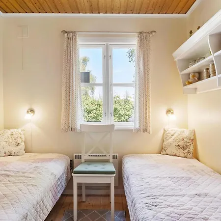 2 Bedroom Pet Friendly In Sydals * Skovby (Syddanmark)